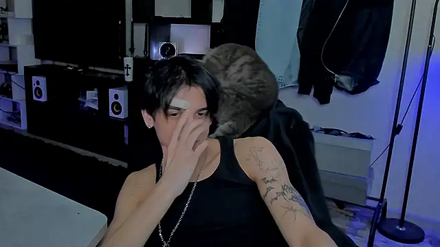 Snapshot of MarkBrowniii chatting on 03-18-26, 10:02 MarkBrowniii online show from 03-18-26, 10:02