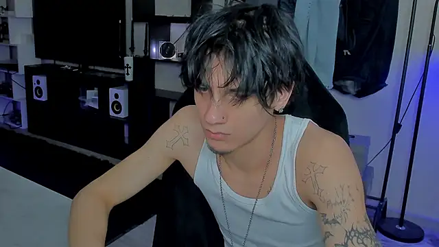 Snapshot of MarkBrowniii chatting on 03-25-26, 09:21 MarkBrowniii online show from 03-25-26, 09:21