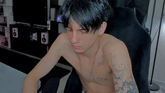 Snapshot of MarkBrowniii chatting on 04-01-26, 01:50 MarkBrowniii online show from 04-01-26, 01:50