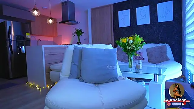 Snapshot of AnnaTaylor1 chatting on 03-11-25, 03:56 AnnaTaylor1 online show from 03-11-25, 03:56