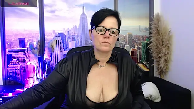 Snapshot of ninarandmann chatting on 12-11-24, 08:18 ninarandmann online show from 12-11-24, 08:18