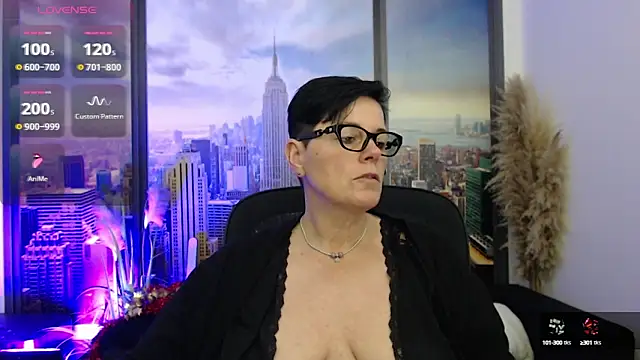 Snapshot of ninarandmann chatting on 12-19-24, 03:52 ninarandmann online show from 12-19-24, 03:52