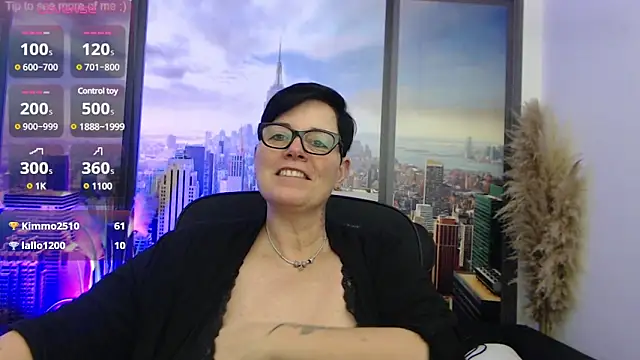 Snapshot of ninarandmann chatting on 01-05-25, 04:16 ninarandmann online show from 01-05-25, 04:16