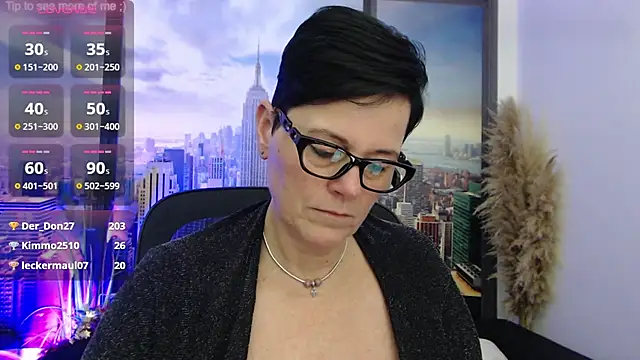 Snapshot of ninarandmann chatting on 01-09-25, 06:57 ninarandmann online show from 01-09-25, 06:57