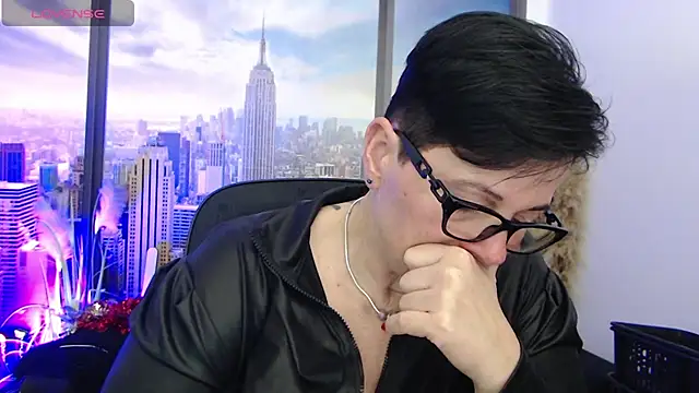Snapshot of ninarandmann chatting on 03-19-25, 07:06 ninarandmann online show from 03-19-25, 07:06