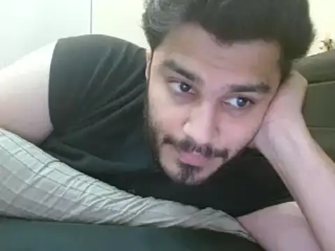 Snapshot of robintoit chatting on 12-02-24, 04:42 robintoit online show from 12-02-24, 04:42