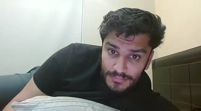 Snapshot of robintoit chatting on 01-05-25, 05:30 robintoit online show from 01-05-25, 05:30
