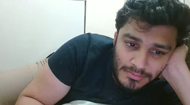 Snapshot of robintoit chatting on 02-18-25, 05:42 robintoit online show from 02-18-25, 05:42