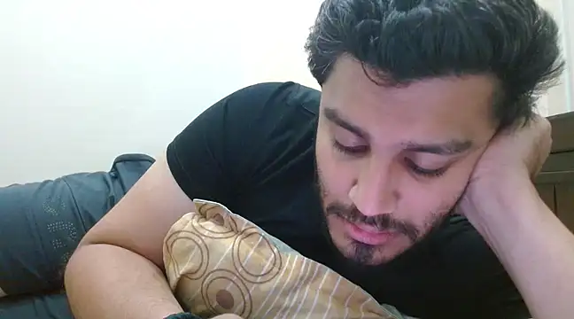 Snapshot of robintoit chatting on 02-21-25, 04:51 robintoit online show from 02-21-25, 04:51