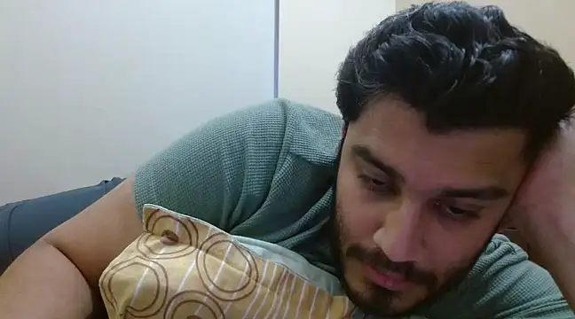 Snapshot of robintoit chatting on 02-22-25, 01:44 robintoit online show from 02-22-25, 01:44