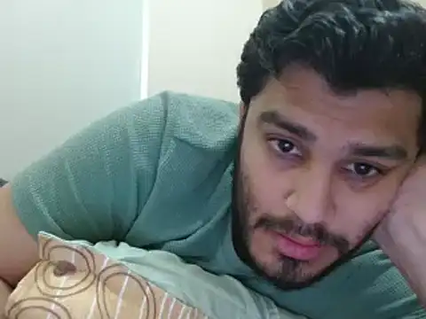 Snapshot of robintoit chatting on 02-22-25, 05:23 robintoit online show from 02-22-25, 05:23