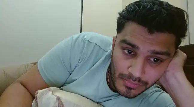 Snapshot of robintoit chatting on 03-14-25, 02:52 robintoit online show from 03-14-25, 02:52