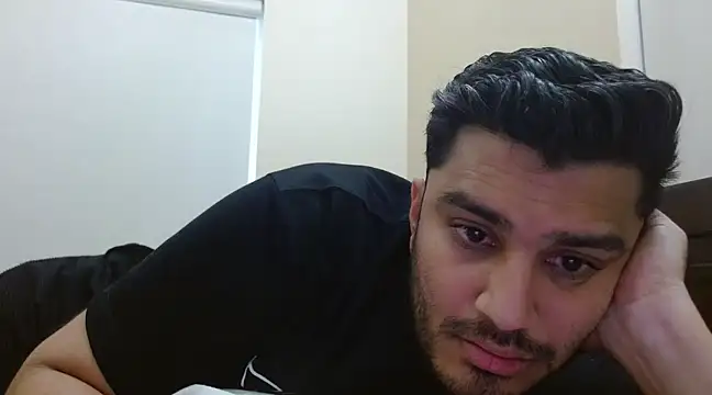 Snapshot of robintoit chatting on 03-17-25, 03:14 robintoit online show from 03-17-25, 03:14