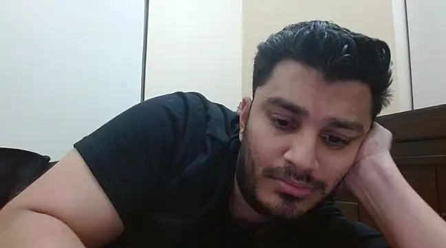 Snapshot of robintoit chatting on 03-22-25, 06:36 robintoit online show from 03-22-25, 06:36