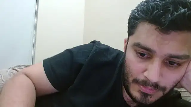 Snapshot of robintoit chatting on 09-14-25, 04:39 robintoit online show from 09-14-25, 04:39