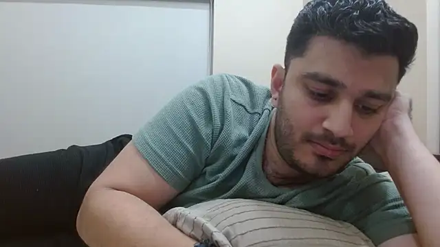 Snapshot of robintoit chatting on 10-07-25, 06:38 robintoit online show from 10-07-25, 06:38