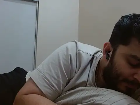 Snapshot of robintoit chatting on 11-02-25, 02:30 robintoit online show from 11-02-25, 02:30