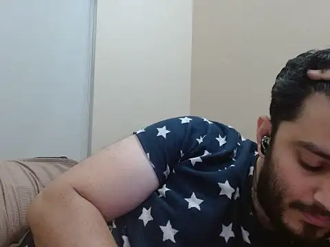 Snapshot of robintoit chatting on 11-07-25, 08:14 robintoit online show from 11-07-25, 08:14