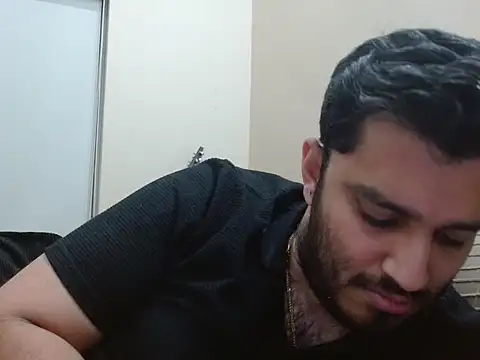 Snapshot of robintoit chatting on 02-17-26, 05:30 robintoit online show from 02-17-26, 05:30