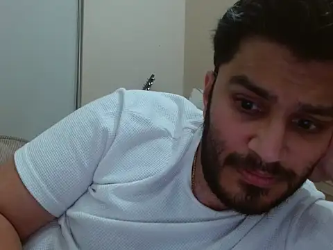 Snapshot of robintoit chatting on 02-22-26, 04:38 robintoit online show from 02-22-26, 04:38