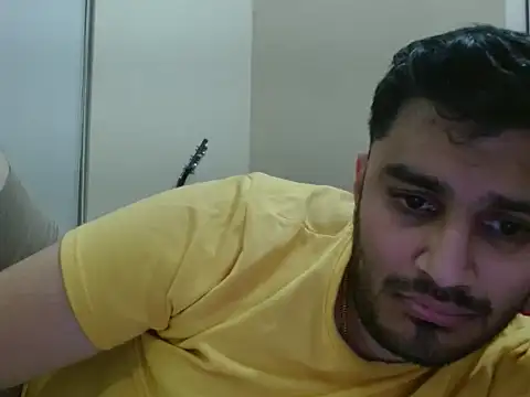 Snapshot of robintoit chatting on 03-15-26, 07:09 robintoit online show from 03-15-26, 07:09