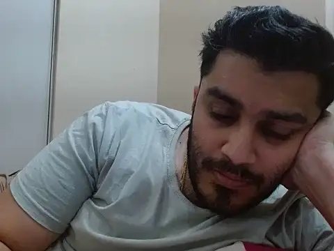 Snapshot of robintoit chatting on 03-30-26, 06:20 robintoit online show from 03-30-26, 06:20