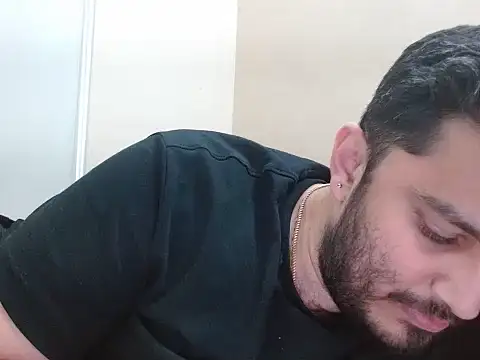 Snapshot of robintoit chatting on 04-02-26, 06:22 robintoit online show from 04-02-26, 06:22