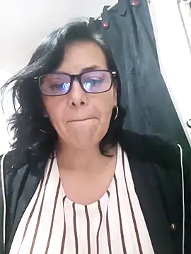 Natasha milf   online show from 02-10-25, 09:58