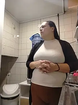 Natasha milf   online show from 06-10-26, 12:48