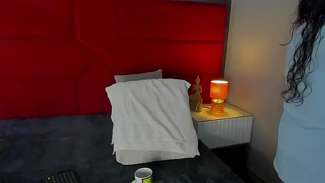 hanny milf online show from 05-03-26, 11:49