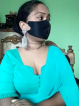 Idhika Paul online show from 02-27-25, 07:23