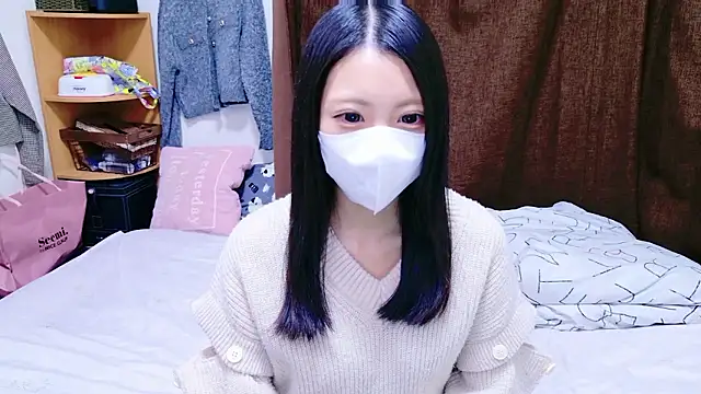 Snapshot of tsumugi_h chatting on 11-25-25, 04:12 tsumugi h online show from 11-25-25, 04:12