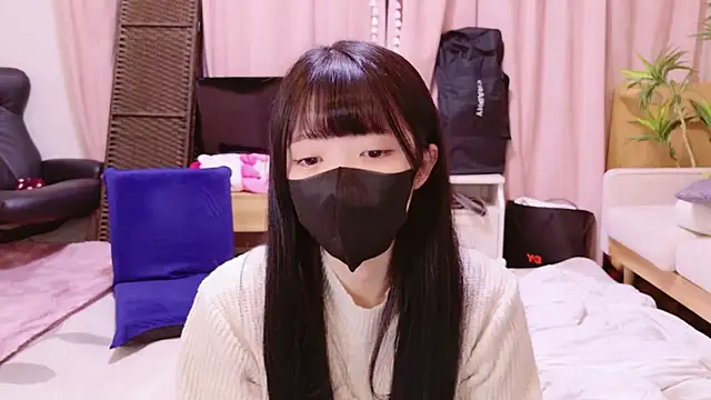 Snapshot of irohani_usagi chatting on 10-27-25, 11:03 irohani usagi online show from 10-27-25, 11:03