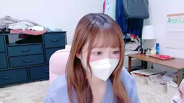 Yui-Ch online show from 05-10-26, 12:21