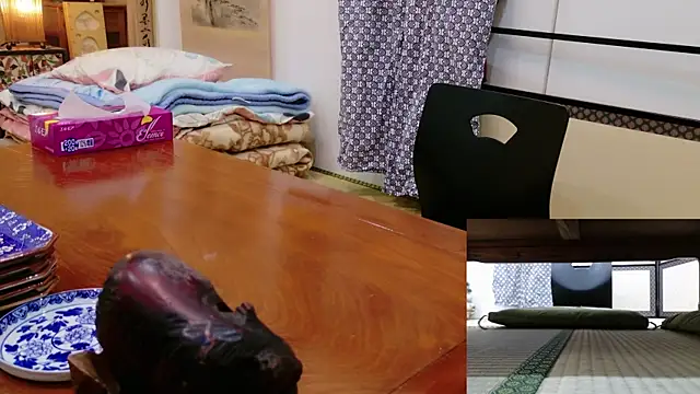 Snapshot of Phantom_yoshida chatting on 12-24-24, 09:06 Phantom yoshida online show from 12-24-24, 09:06