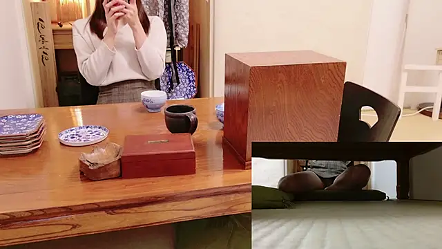 Snapshot of Phantom_yoshida chatting on 01-02-25, 01:19 Phantom yoshida online show from 01-02-25, 01:19