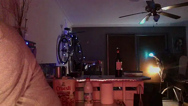 DJUX online show from 12-17-24, 03:28