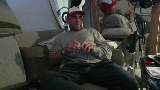 DJUX online show from 12-21-24, 06:30