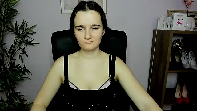 KateDelight online show from 02-02-25, 08:41