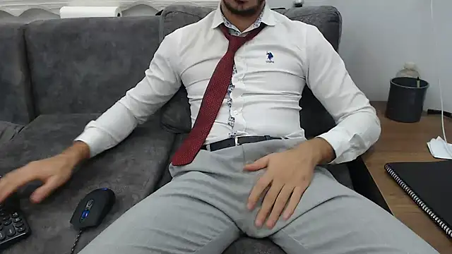 Naughtb0y online show from 12-22-24, 03:22