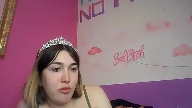 Icy  Diamond online show from 05-14-26, 08:15