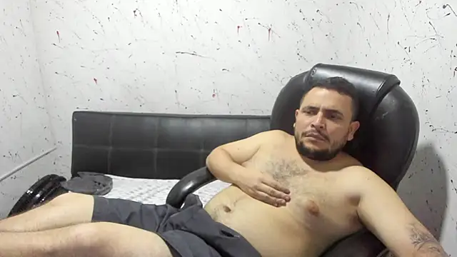 Snapshot of _ace_ventura chatting on 10-28-25, 04:27 ace ventura online show from 10-28-25, 04:27