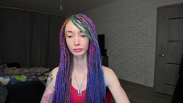 Snapshot of Roxy_Silver chatting on 12-08-24, 07:00 Roxy Silver online show from 12-08-24, 07:00