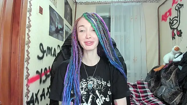 Snapshot of Roxy_Silver chatting on 12-16-24, 08:05 Roxy Silver online show from 12-16-24, 08:05