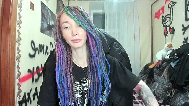 Snapshot of Roxy_Silver chatting on 12-26-24, 01:07 Roxy Silver online show from 12-26-24, 01:07