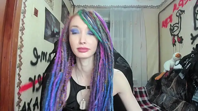 Snapshot of Roxy_Silver chatting on 12-29-24, 07:22 Roxy Silver online show from 12-29-24, 07:22