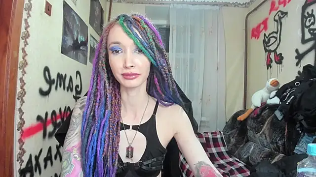 Snapshot of Roxy_Silver chatting on 12-30-24, 01:26 Roxy Silver online show from 12-30-24, 01:26