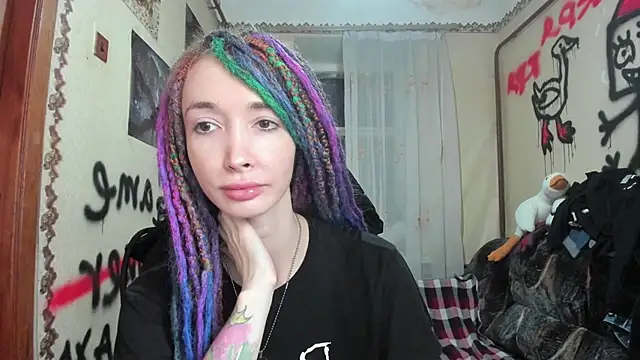 Snapshot of Roxy_Silver chatting on 12-30-24, 07:42 Roxy Silver online show from 12-30-24, 07:42