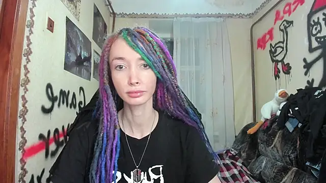 Snapshot of Roxy_Silver chatting on 12-31-24, 12:11 Roxy Silver online show from 12-31-24, 12:11