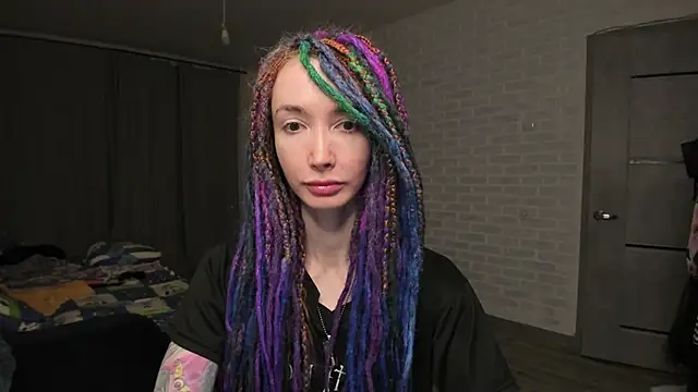 Snapshot of Roxy_Silver chatting on 01-07-25, 05:53 Roxy Silver online show from 01-07-25, 05:53